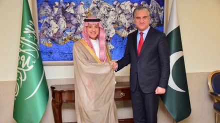 Adel Al-Jubeir Tiba di Pakistan