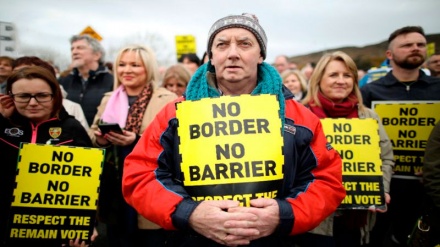 英・北アイルランドで数百人がＥＵ離脱に抗議