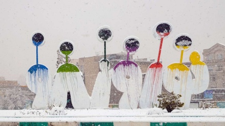 Iran: un début du printemps enneigé à Arak