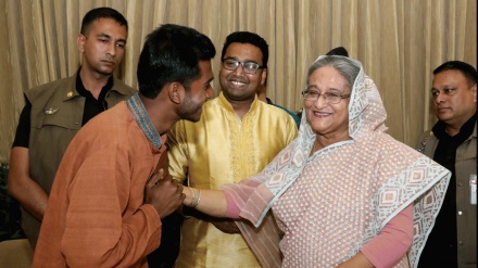 প্রধানমন্ত্রীর মাঝে আমার মায়ের চেহারাটা খুঁজে পেয়েছি: ভিপি নূর