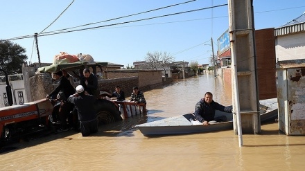 Shira dhe përmbytje të mëdha në disa provinca të Iranit