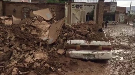 アフガニスタン北西部を洪水が襲い、１００人以上死亡