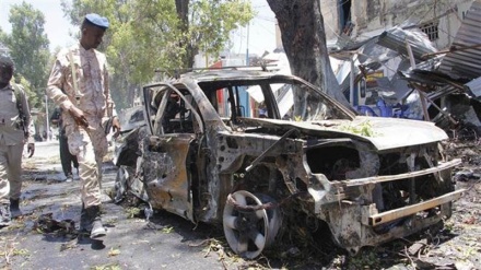 Powerful car bomb explosion hits Somali capital, leaves four dead