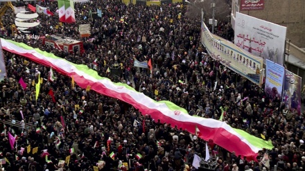 تجلی وحدت ملی در جشن 22 بهمن