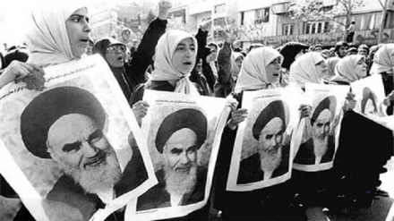Find out more about the Islamic Revolution (20)