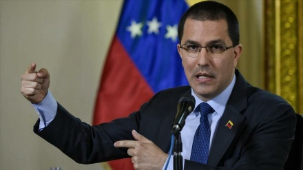 Caracas responderá a “ocupación” de sus sedes diplomáticas en EEUU