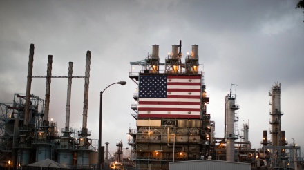 Koran Italia: AS tak Bisa Temukan Ganti Minyak Iran dan Venezuela