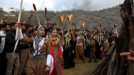 Fotos+video: Dar la bienvenida a la primavera 1398 en Sanandaj