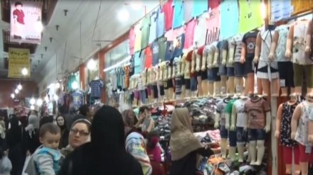 Belanja di Pasar Ahvaz Menjelang Nowruz