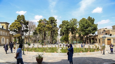 Istana Masoudieh di Tehran (1)