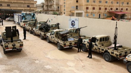 Parigi blocca la condanna Ue di Haftar, ira di Salvini e Di Maio