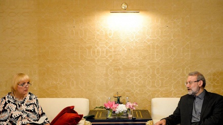 Laricani: İran, bölgede terörizmin kökünü kazımak için elinden geleni yapıyor