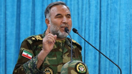 Ushtria iraniane teston një raketë inteligjente me rreze veprimi 300 kilometra