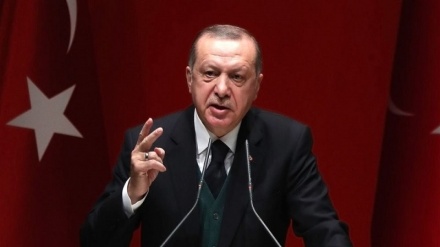 Erdogan amenaza con cerrar bases aéreas estadounidenses en Turquía