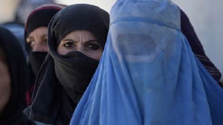 Për herë të parë delegacioni i Talebanëve me përfaqësuese femra në negociatat e Katarit