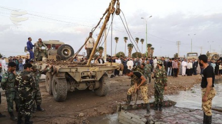 Militer Iran Pasang Jembatan Terapung di Khuzestan
