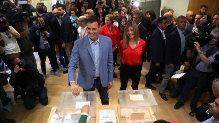 Fotos: Así votan los políticos en las elecciones generales en España