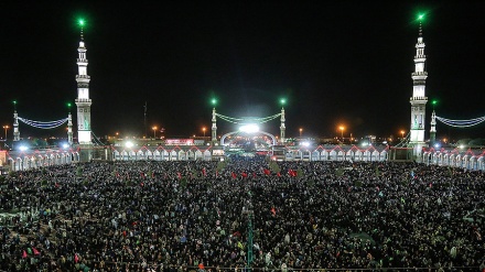 Perayaan Nisfu Sya'ban di Masjid Jamkaran 