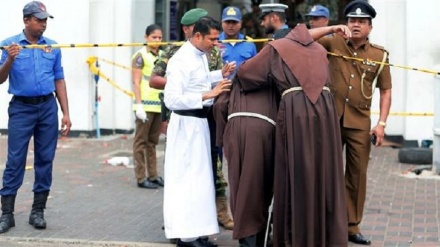 Explosions leave massive casualties at Sri Lanka churches, hotels