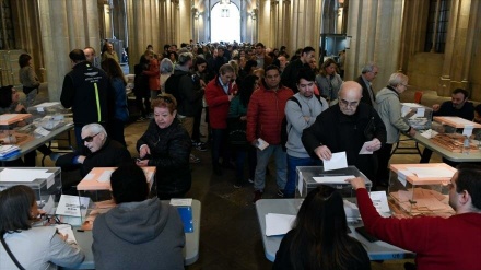 Participación en comicios de España se sitúa en 41,49% a las 14.00