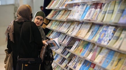 Suasana Hari Pertama TIBF di Iran (2)
