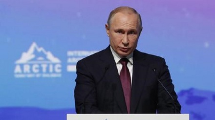 Putin: Russiagate ha partorito topolino 