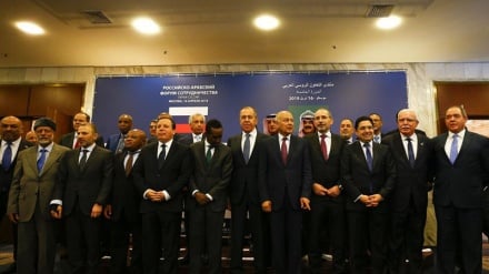 Lavrov Tekankan Urgensitas Pemulihan Hubungan Negara Arab dengan Iran