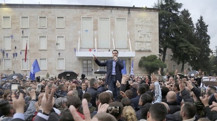 Albania: nuova protesta dell'opposizione