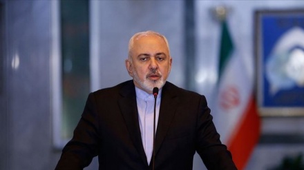 Zarif hails Persian Gulf as Iran's lifeline on national day