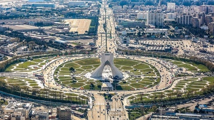 Suasana Kota Tehran di Akhir Liburan Nowruz (1)