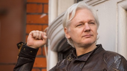 Before ousting Assange, Moreno regime spied on the journalist for over a year (1)