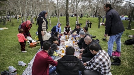 Shënohet dita e natyrës në Iran
