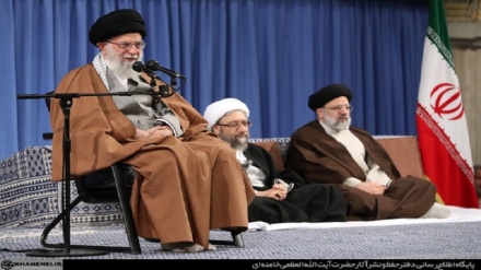 رهبر انقلاب: کار اصلی، بازسازی ویرانی‌های سیل است