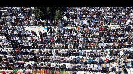 Prania e 200,000 palestinezëve në namazin e së premtes në Xhaminë Al Aksa