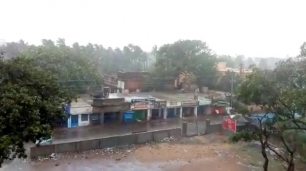উড়িষ্যায় আঘাত হেনেছে ‘ফণী’: বাংলাদেশে আসবে দুর্বল হয়ে