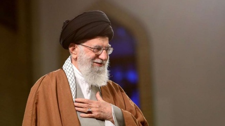 Khamenei falënderon popullin iranian për pjesëmarrjen masive në zgjedhje