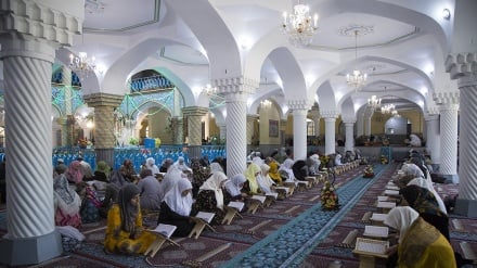 Tadarus di Masjid Jami' Sanandaj (2)