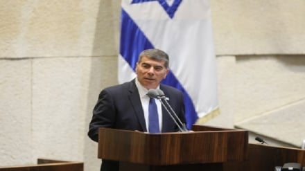 גבי אשכנזי: לחץ פוליטי וציבורי יאלצו את נתניהו להתקפל