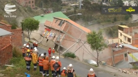 Bolivia, frana travolge 64 case a La Paz