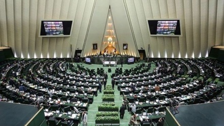 イラン国会が法案可決、イラン人女性と外国人男性の間に生まれた子どもにイラン国籍