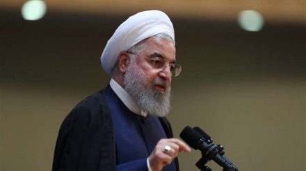 Rouhani Ucapkan Selamat kepada Joko Widodo