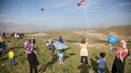 Festival Layang-layang di Kermanshah (2)