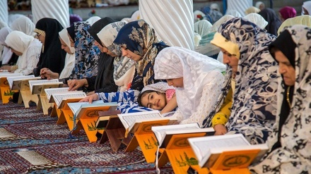 Tadarus di Masjid Jami' Sanandaj