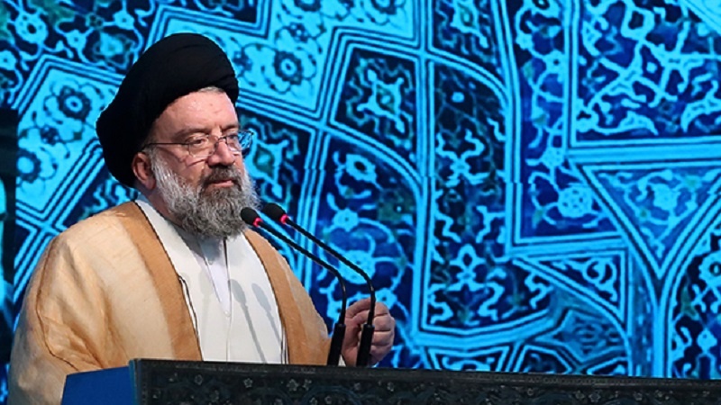  خطیب نماز جمعه تهران: وحدت و همدلی رمز پیروزی ملت ایران در برابر آمریکا است