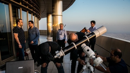 Rukyatul Hilal Ramadhan di Menara Milad Tehran