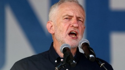 Corbyn critica a Londres por apoyar alegatos antiraníes de EEUU