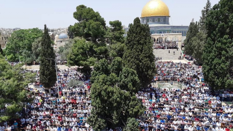 Ramazan\'ın İkinci Cuma’sında 200 Bin Kişi Mescidi Aksa\'da Cuma Namazı Kıldı