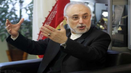Salehi: Iran tidak lagi harus Mematuhi Pengayaan 300 kg Uranium