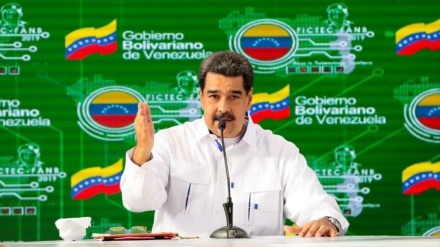 Maduro llama a venezolanos a prepararse para un combate con EEUU
