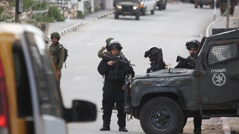 ガザ地区南部でパレスチナの若者2人が負傷